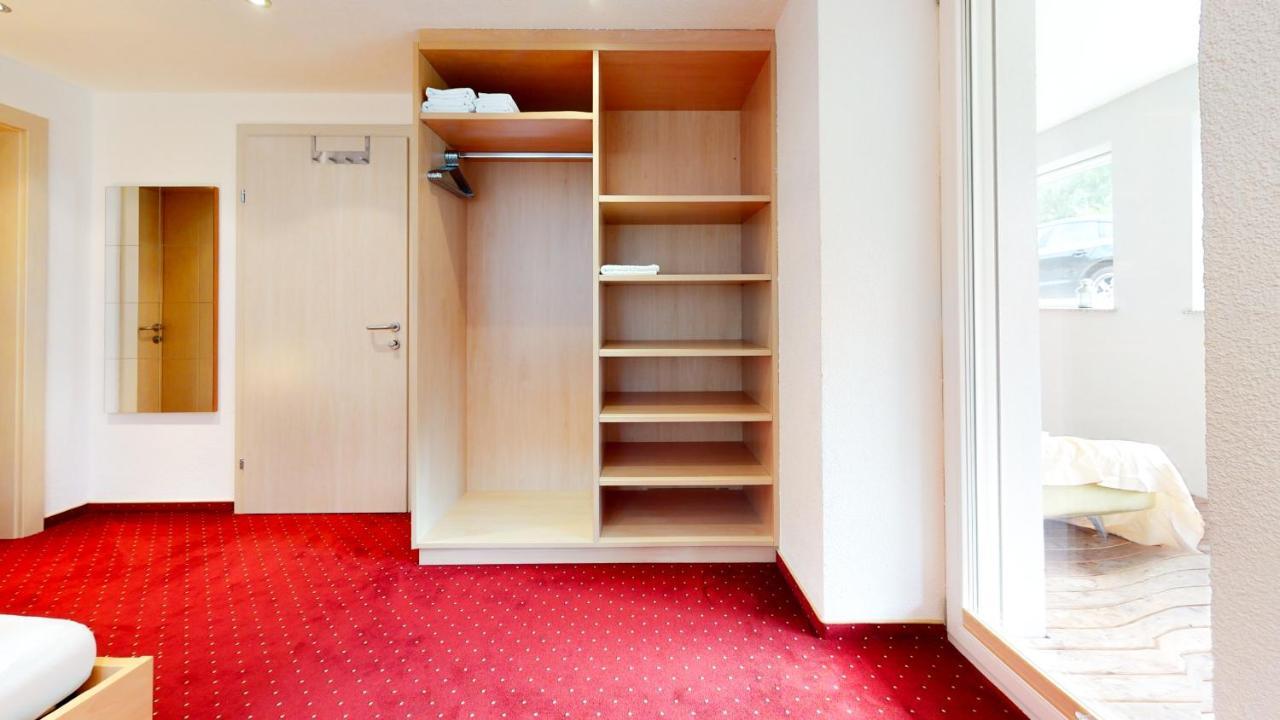 Haus Isabella Apartments - Oetz Zewnętrze zdjęcie